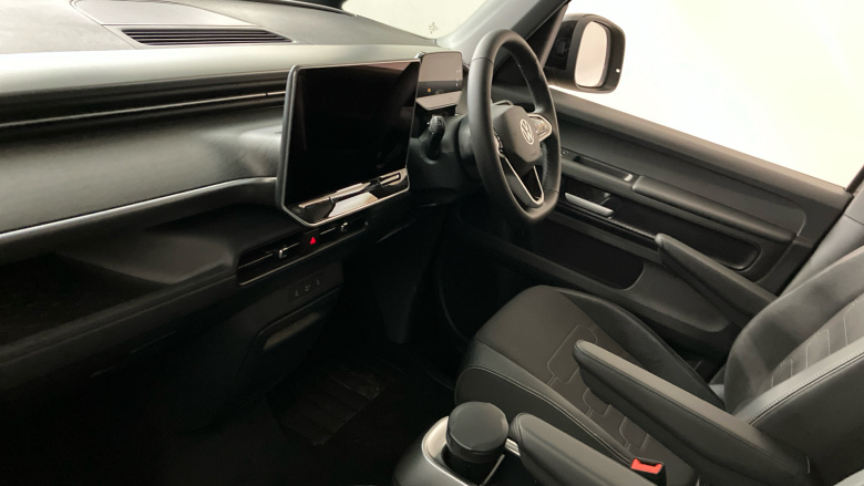 Volkswagen ID. Buzz 210kW Style Pro 86kWh 5dr LWB Auto [7St/Design+] Electric Estate